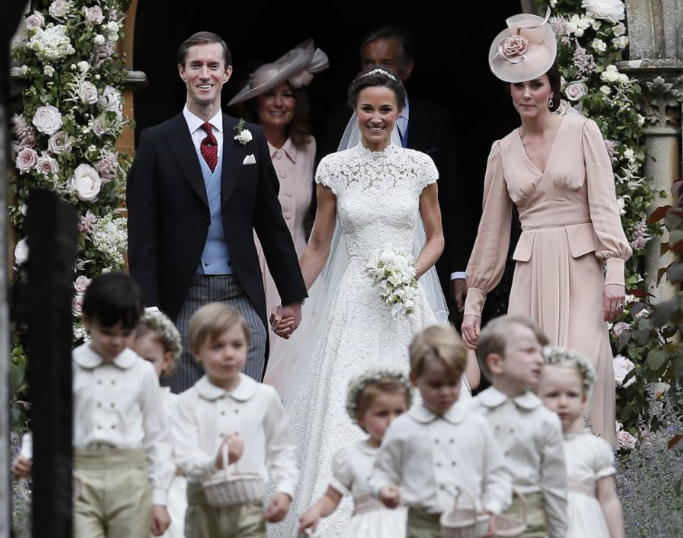 PIPPA_ELEGANT WEDDING INSPIRATION